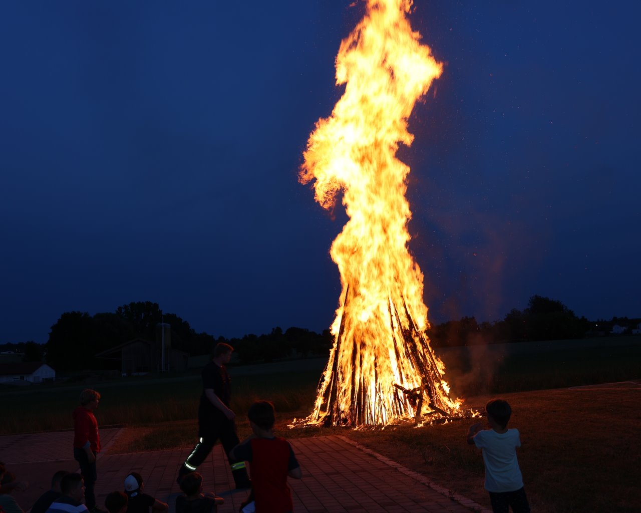 Sonnwendfeuer